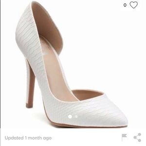 Juicy Couture White Snakeskin Pump🙌🏻